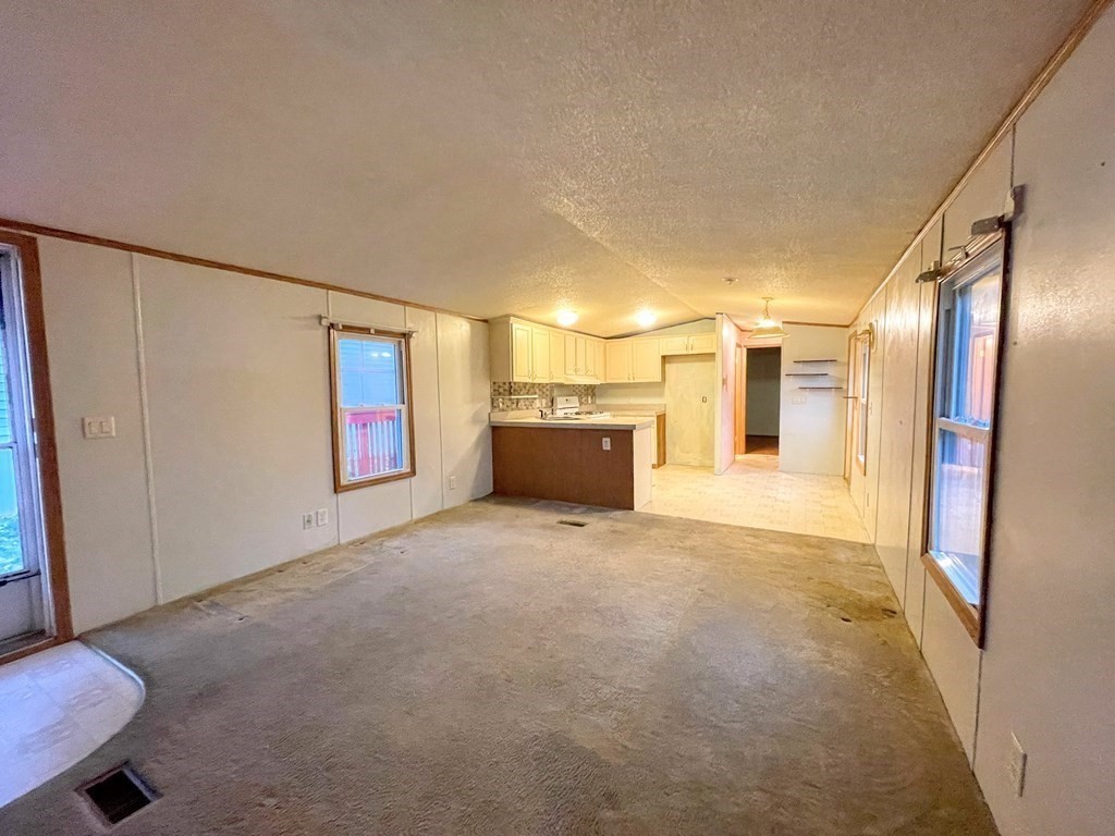 83 Clark Road, Unit 25 Shirley, MA 01464 - Photo 5 of 20 Gallery Image 5
