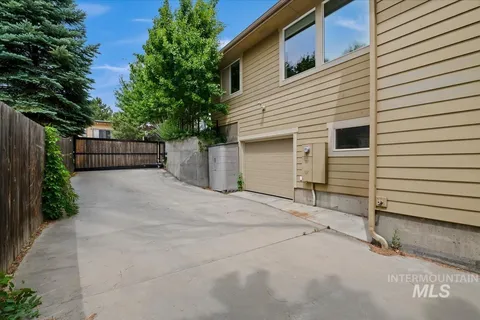 $1,200,000 | 2168 South Ridge Point Way, Boise, ID 83712