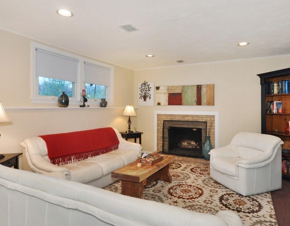 21 Cherokee Road Acton, MA 01720 - Photo 31 of 41 Gallery Image 31