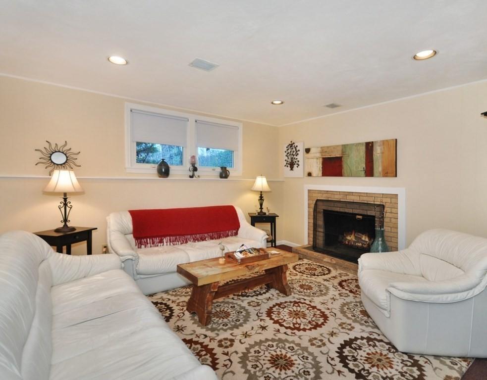 21 Cherokee Road Acton, MA 01720 - Photo 33 of 41 Gallery Image 33
