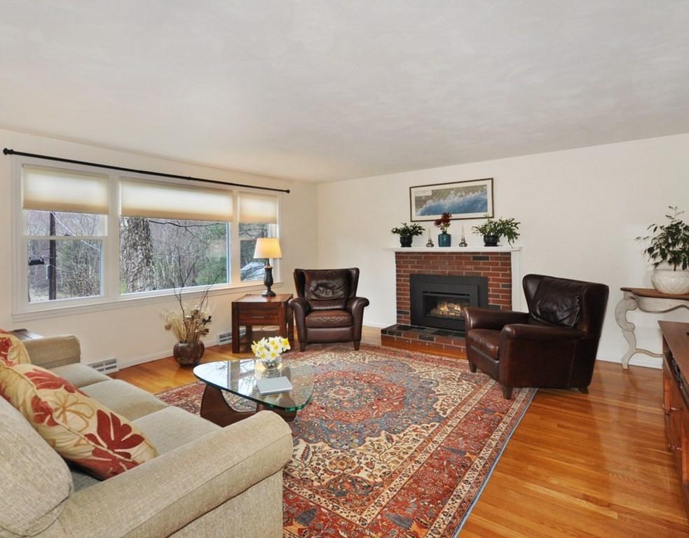 21 Cherokee Road Acton, MA 01720 - Photo 7 of 41 Gallery Image 7
