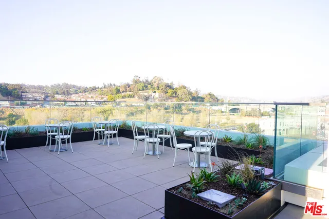 $2,245 | 200 Mesnager Street, Unit 618, Los Angeles, CA 90012