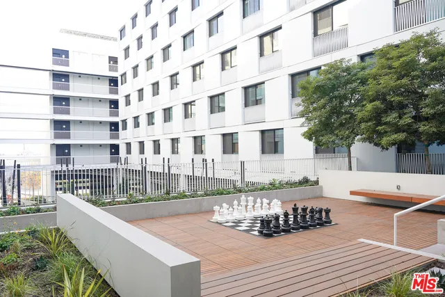 $2,245 | 200 Mesnager Street, Unit 618, Los Angeles, CA 90012