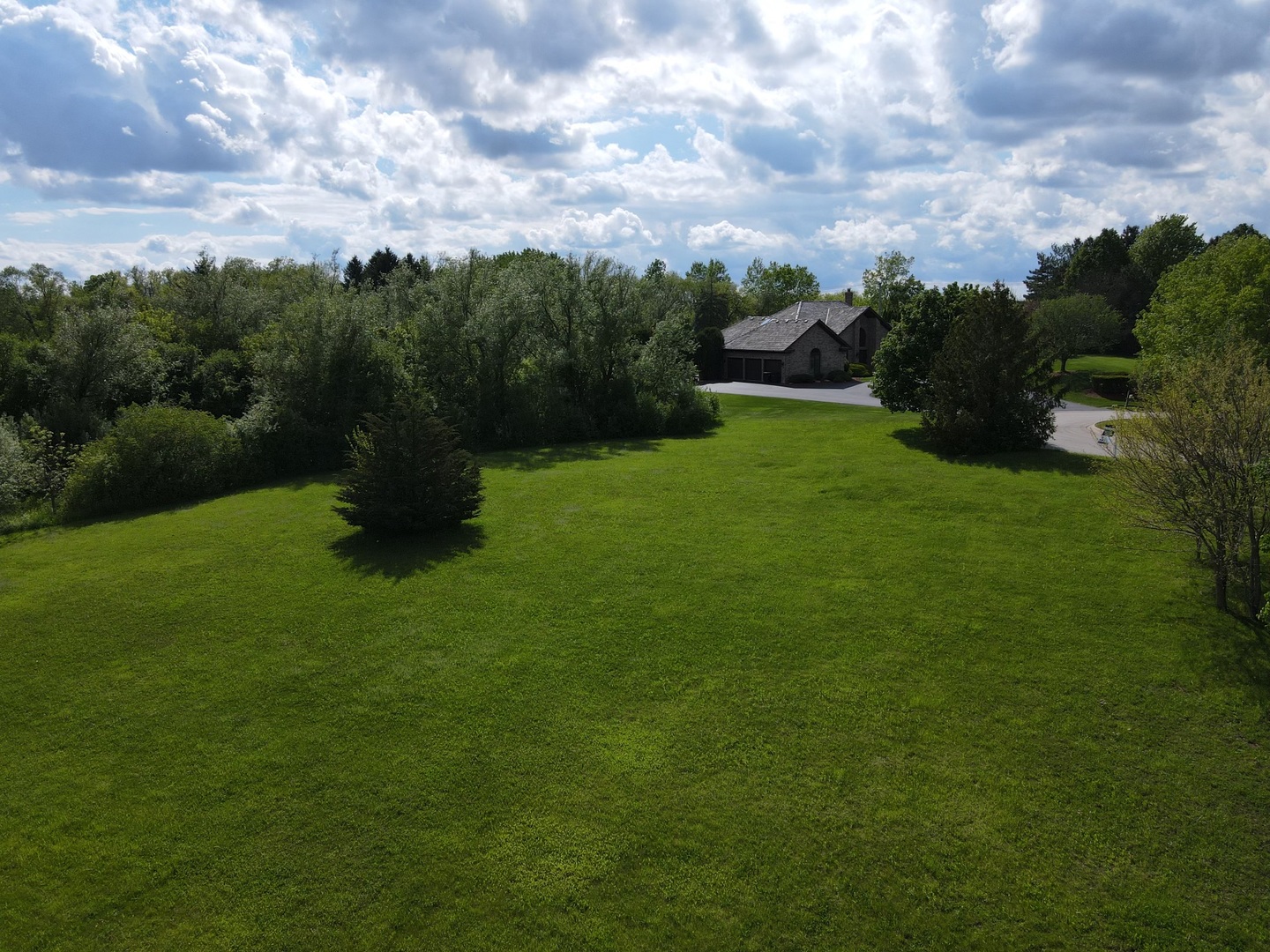 13 Farmington Road South Barrington, IL 60010 - Photo 5 of 7 Gallery Image 5