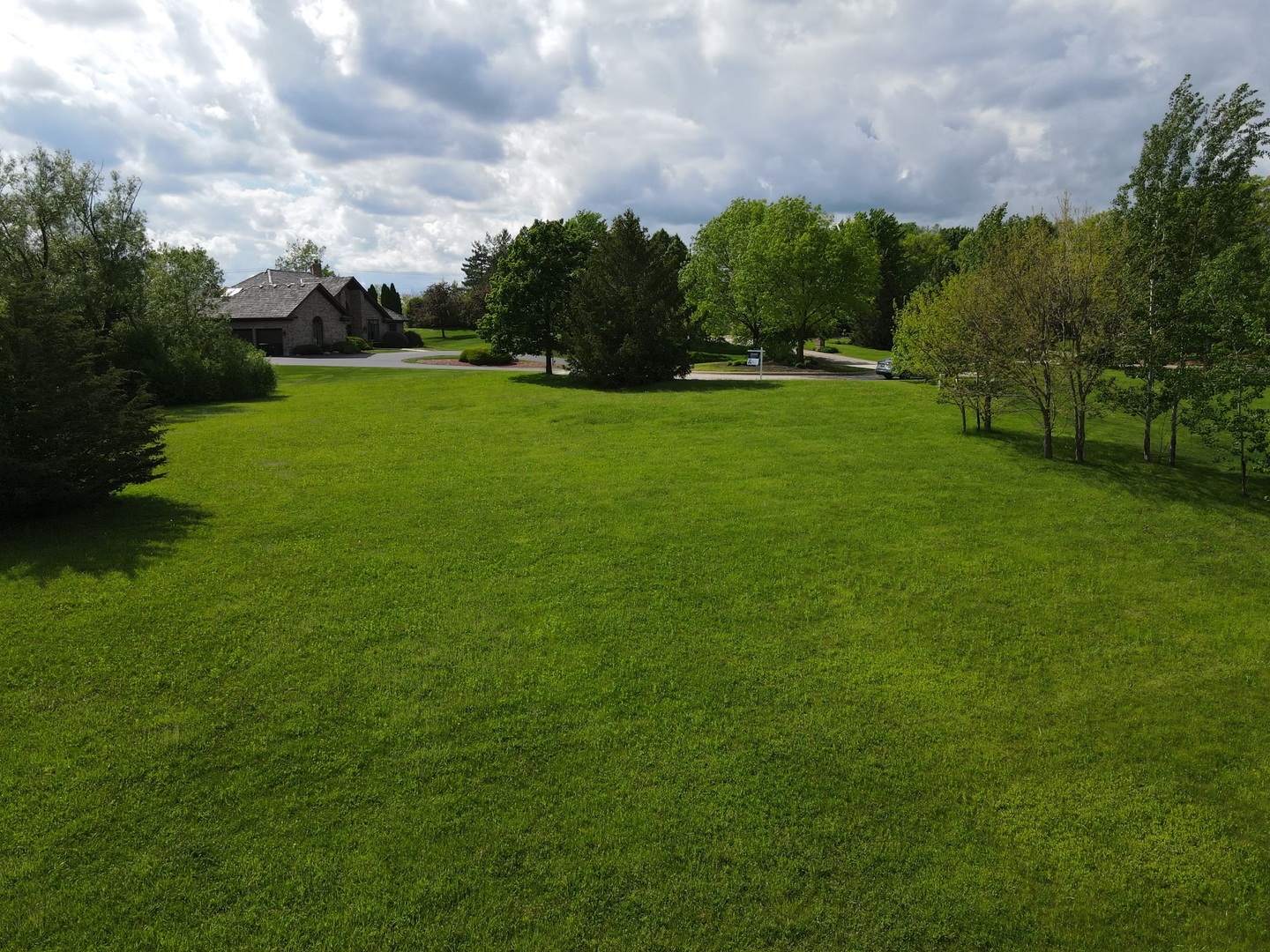 13 Farmington Road South Barrington, IL 60010 - Photo 7 of 7 Gallery Image 7
