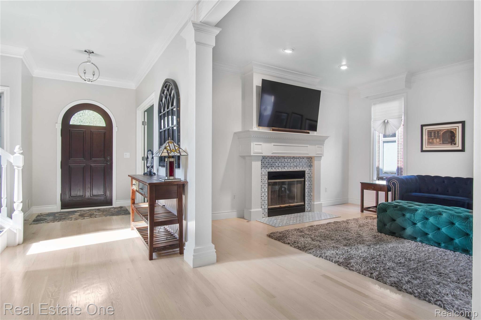 329 Griggs Street Rochester, MI 48307 - Photo 18 of 52 DSC00148.jpg