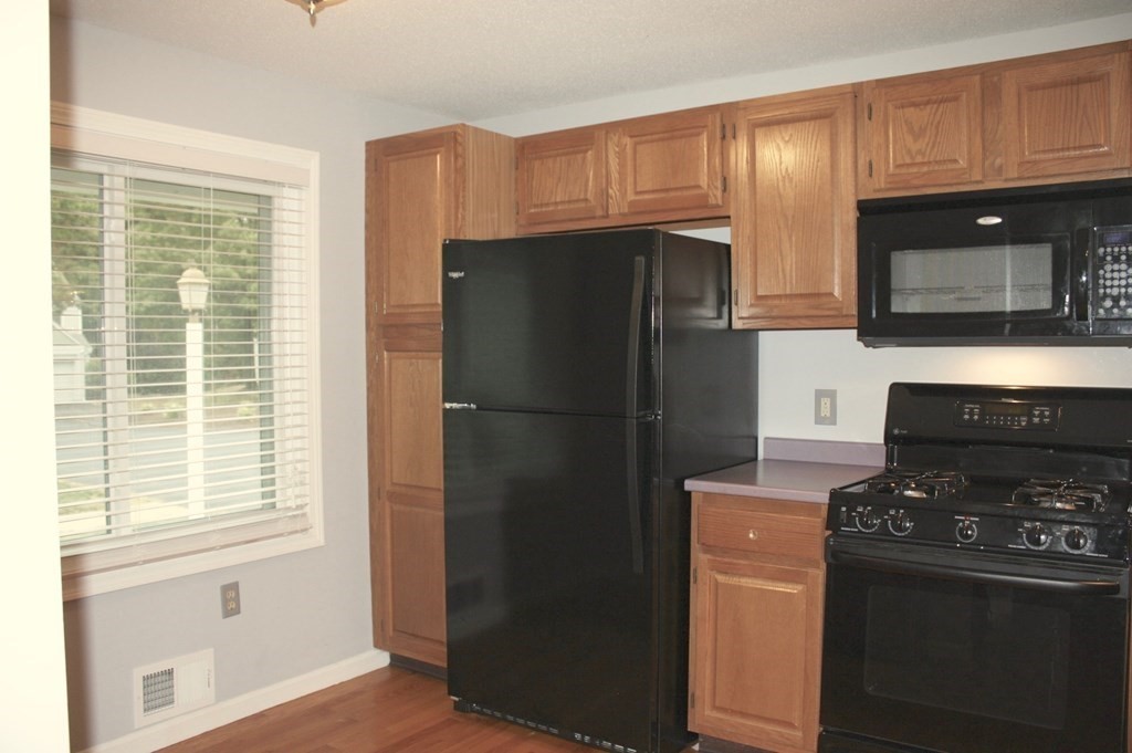 124 Stone Ridge Road, Unit 124 Franklin, MA 02038 - Photo 2 of 25 Gallery Image 2