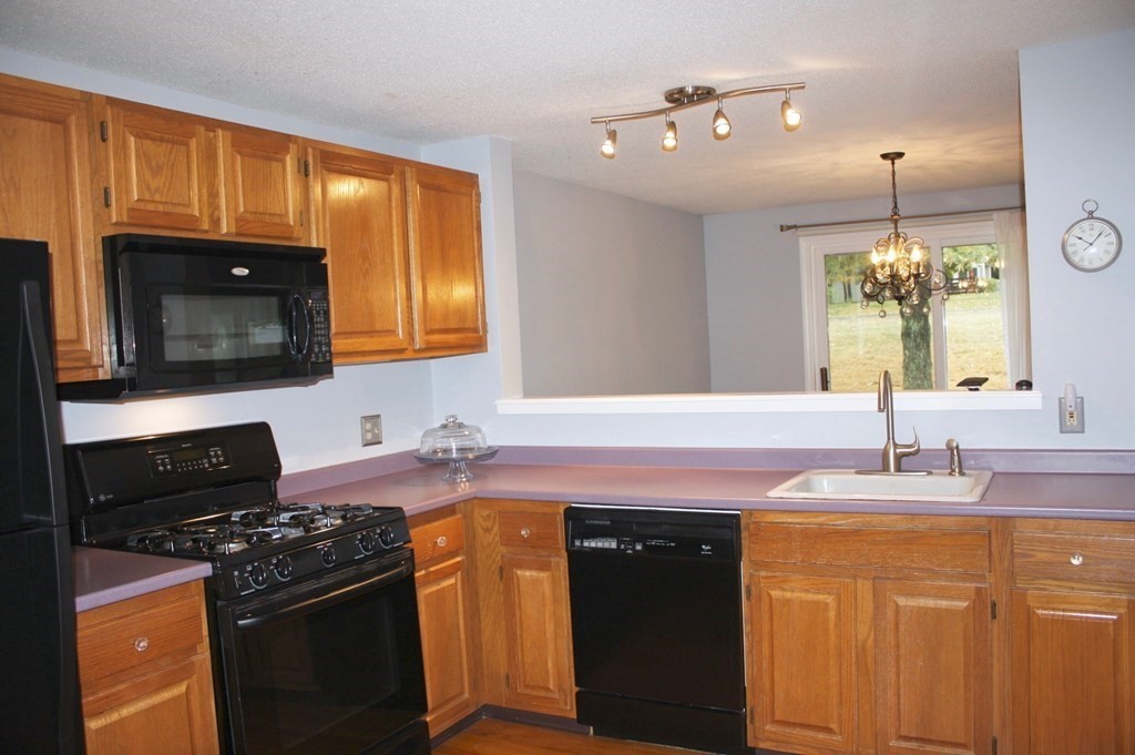 124 Stone Ridge Road, Unit 124 Franklin, MA 02038 - Photo 3 of 25 Gallery Image 3