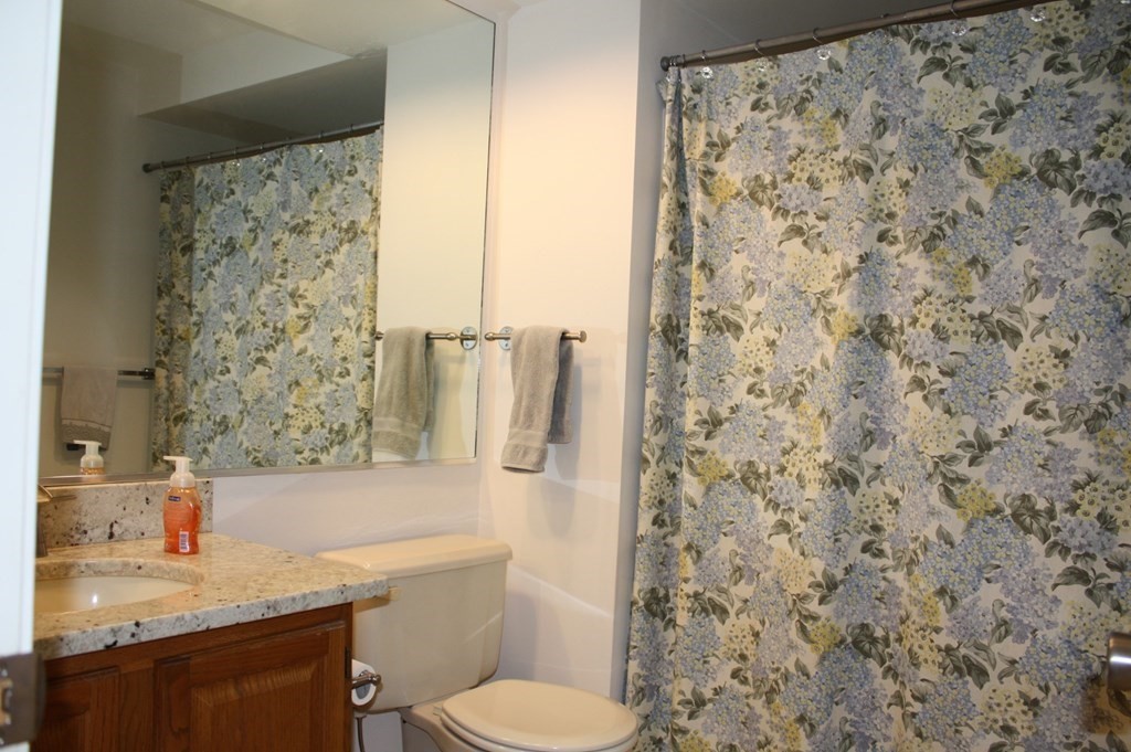124 Stone Ridge Road, Unit 124 Franklin, MA 02038 - Photo 8 of 25 Gallery Image 8