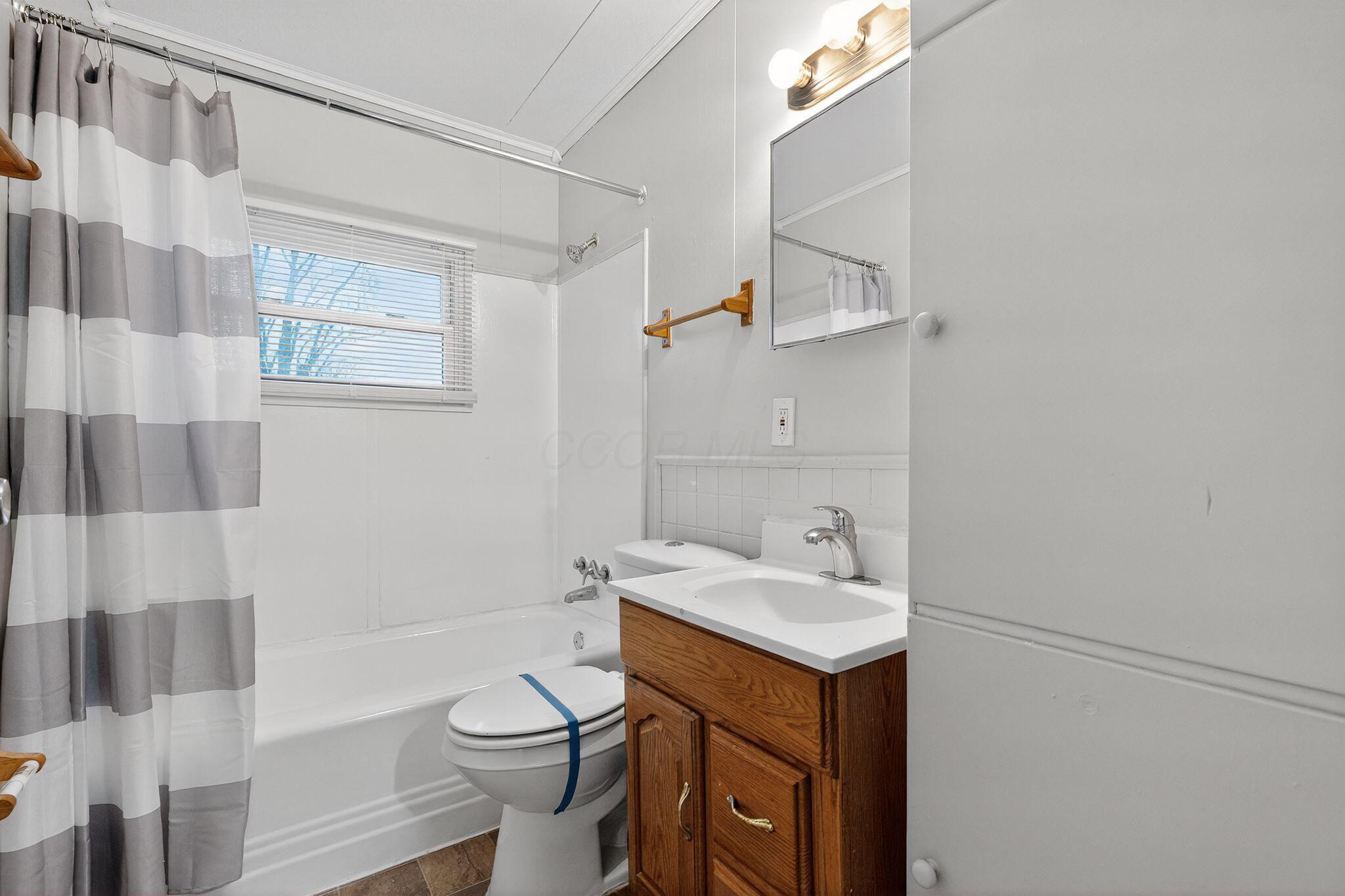 290 South Hampton Road Columbus, OH 43213 - Photo 24 of 32