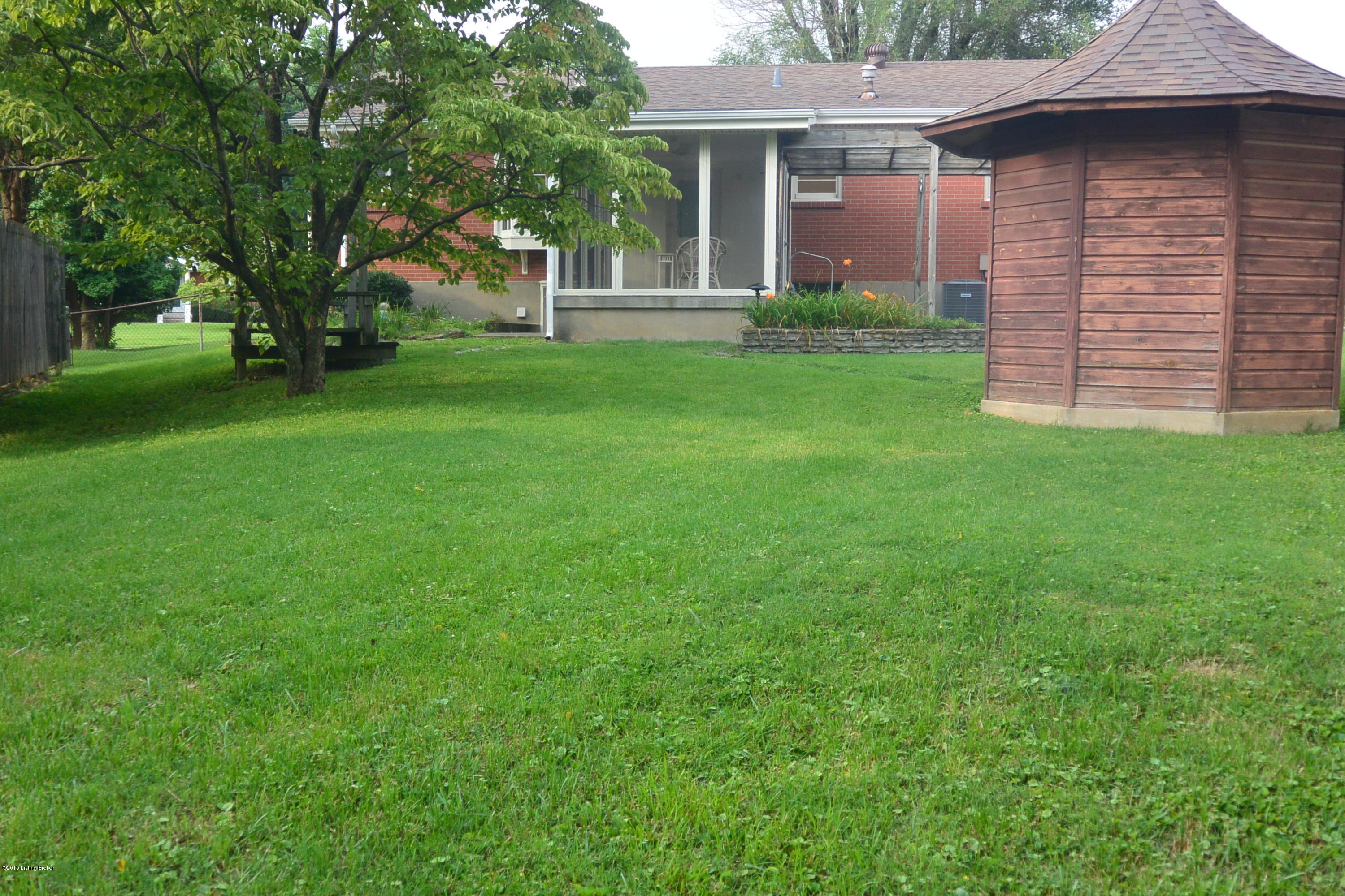 5314 Layne Road Louisville, KY 40219 - Photo 30 of 36 REAR