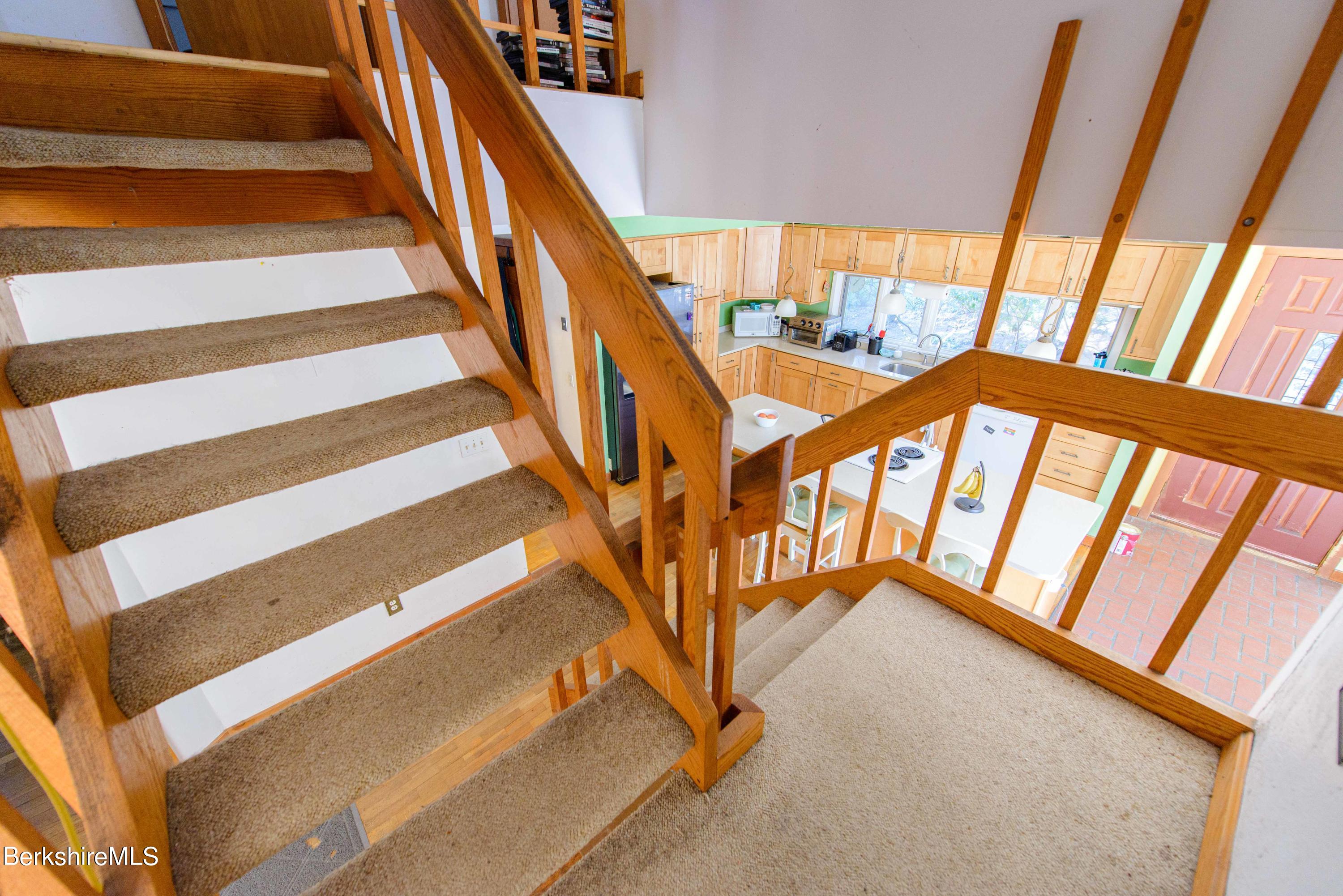 368 Chesterfield Road Leeds, MA 01053 - Photo 19 of 35 Stairs_01
