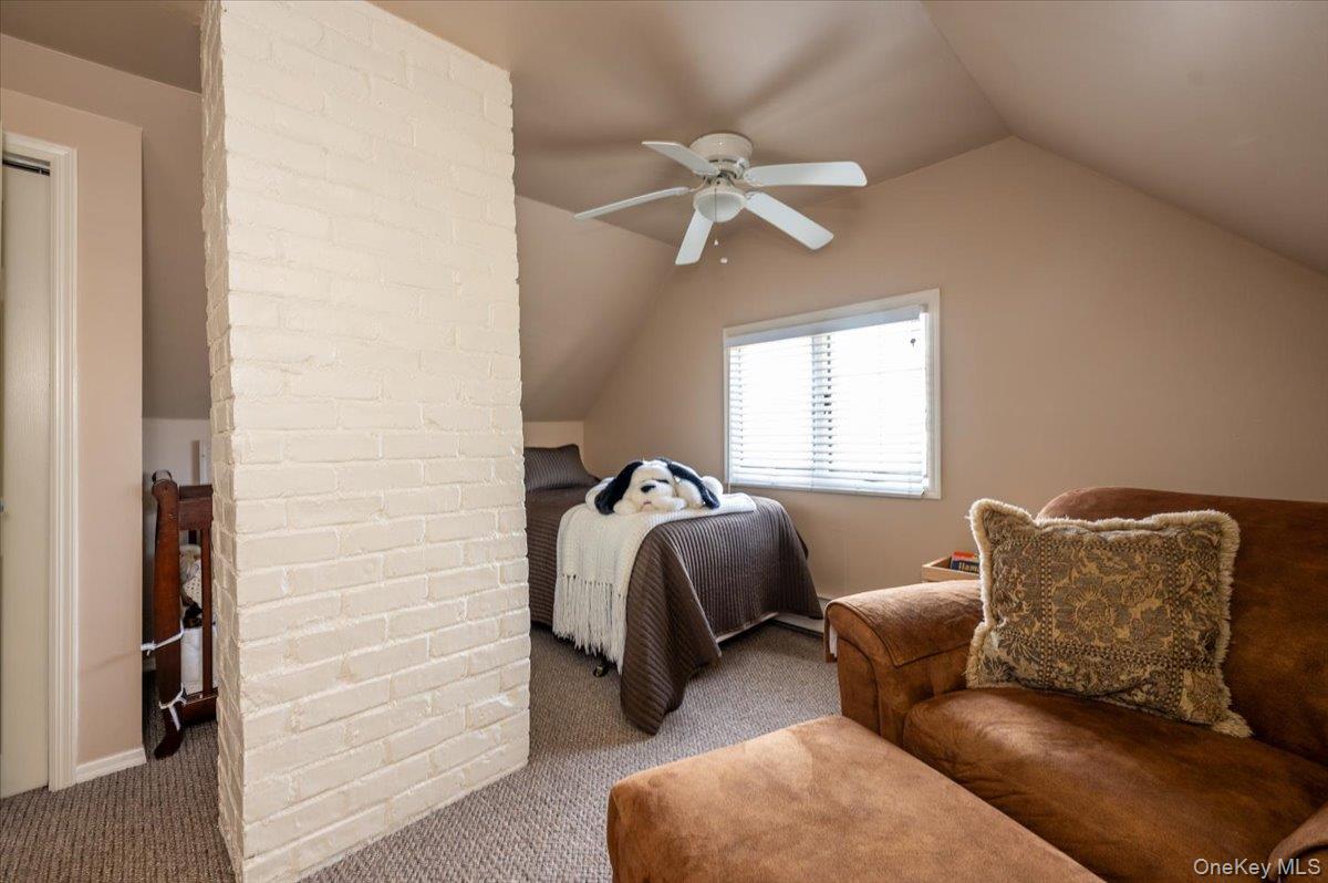 253 Blacksmith Road South Levittown, NY 11756 - Photo 16 of 28