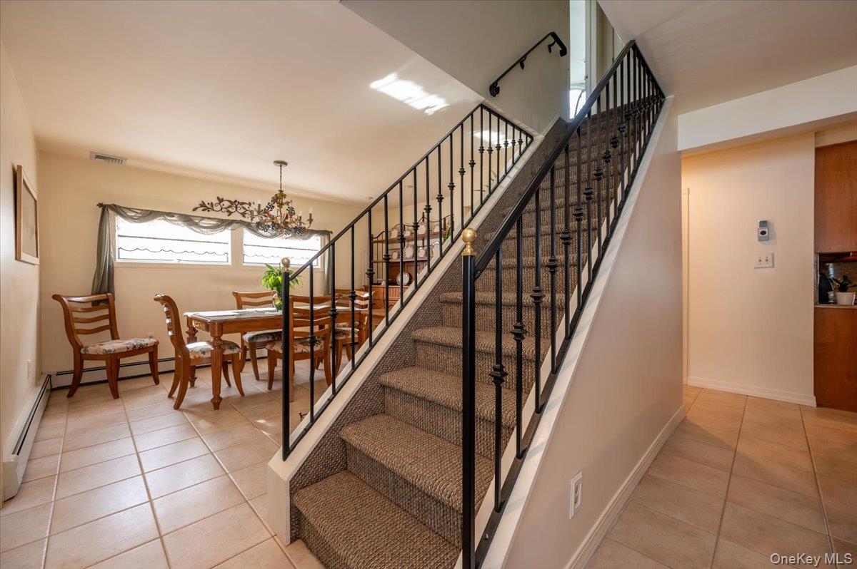 253 Blacksmith Road South Levittown, NY 11756 - Photo 10 of 28