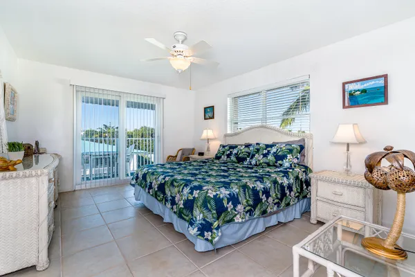$399,999 | 1101 West Ocean Drive, Unit 24, Key Colony Beach, FL 33051