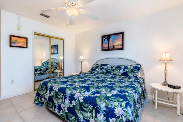 $399,999 | 1101 West Ocean Drive, Unit 24, Key Colony Beach, FL 33051