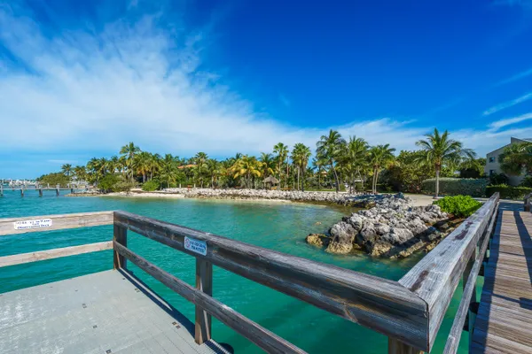 $399,999 | 1101 West Ocean Drive, Unit 24, Key Colony Beach, FL 33051
