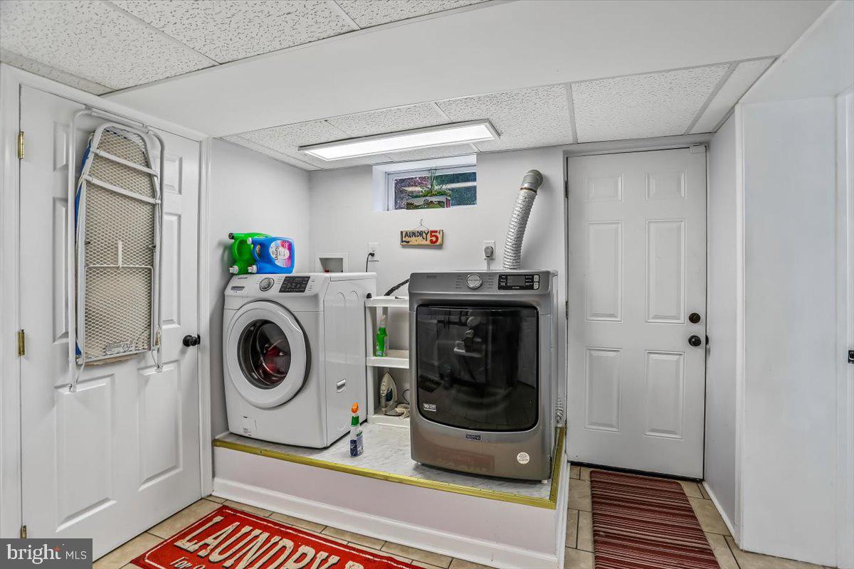 321 North 3rd Street Oakland, MD 21550 - Photo 35 of 48 Laundry room