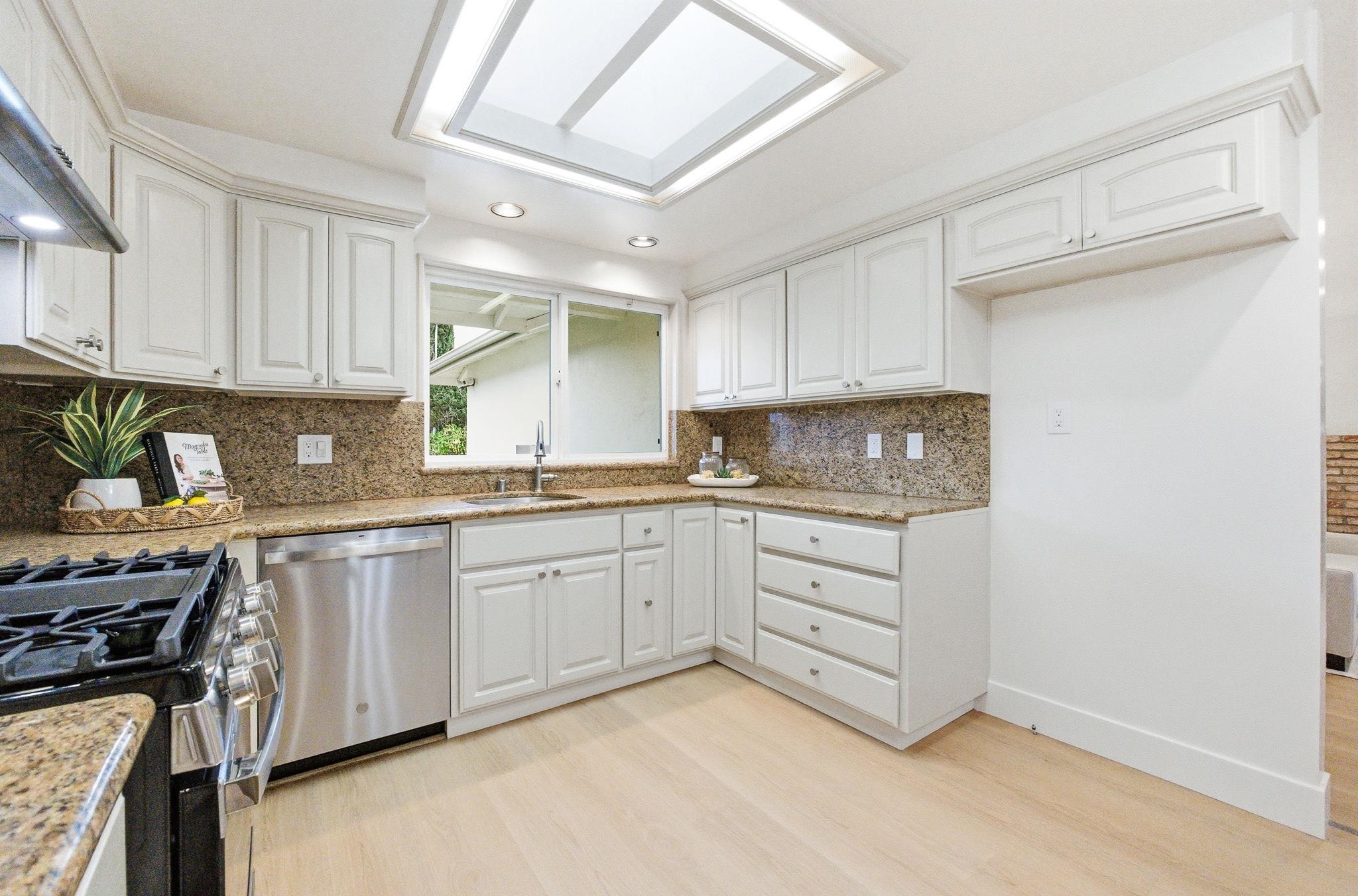 1111 Stellar Way Milpitas, CA 95035 - Photo 8 of 39