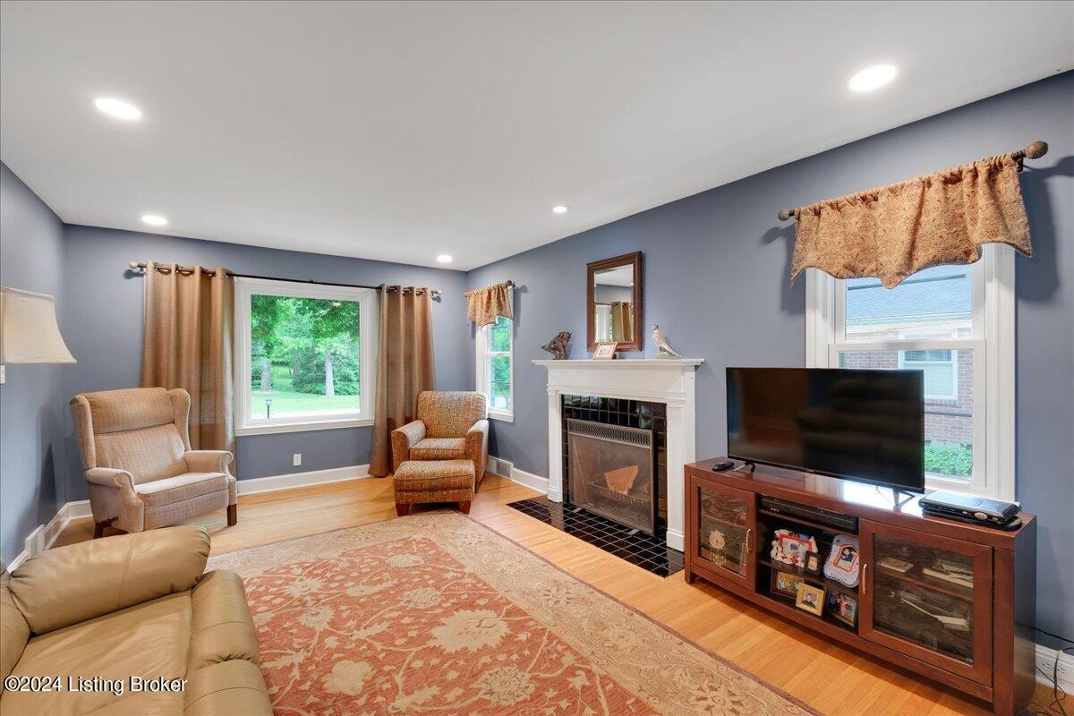 06-3524 Cross Bill Rd-106