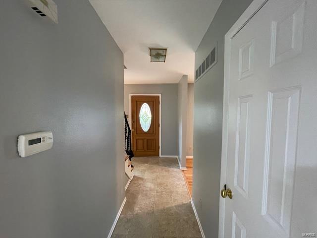 210 Green Acres Road St. Louis, MO 63137 - Photo 9 of 27