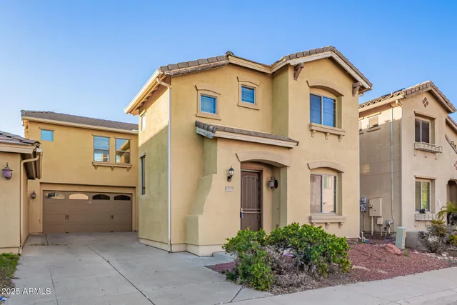 $2,200 | 15170 North 145th Lane, Surprise, AZ 85379