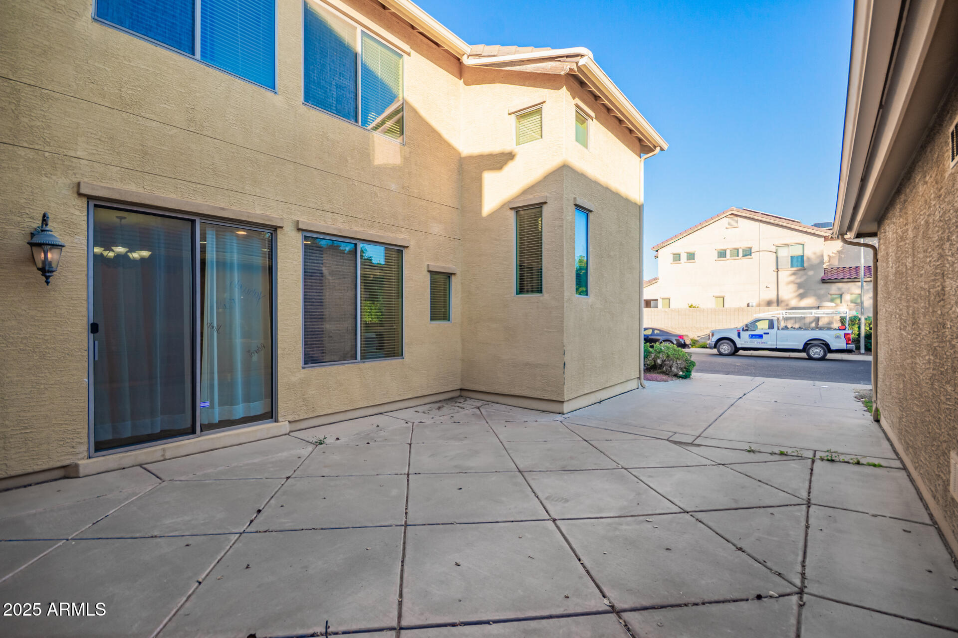 15170 North 145th Lane Surprise, AZ 85379 - Photo 9 of 40 a view of a terrace with a bench