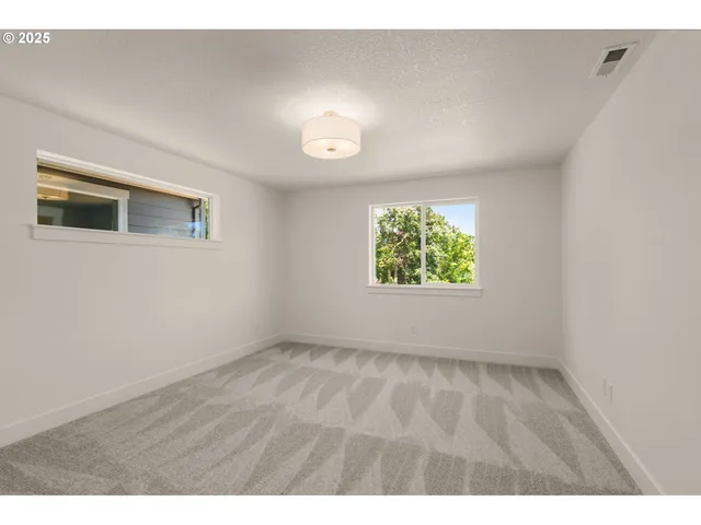 $479,950 | 18971 Southwest Hazelwood Lane, Unit L4, Beaverton, OR 97078