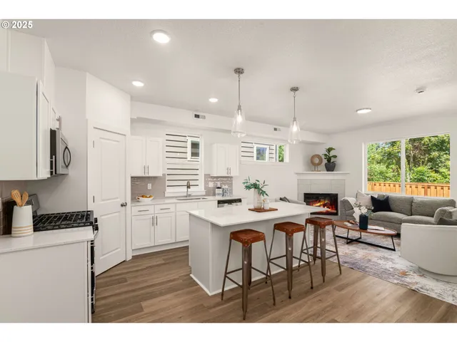 $479,950 | 18971 Southwest Hazelwood Lane, Unit L4, Beaverton, OR 97078