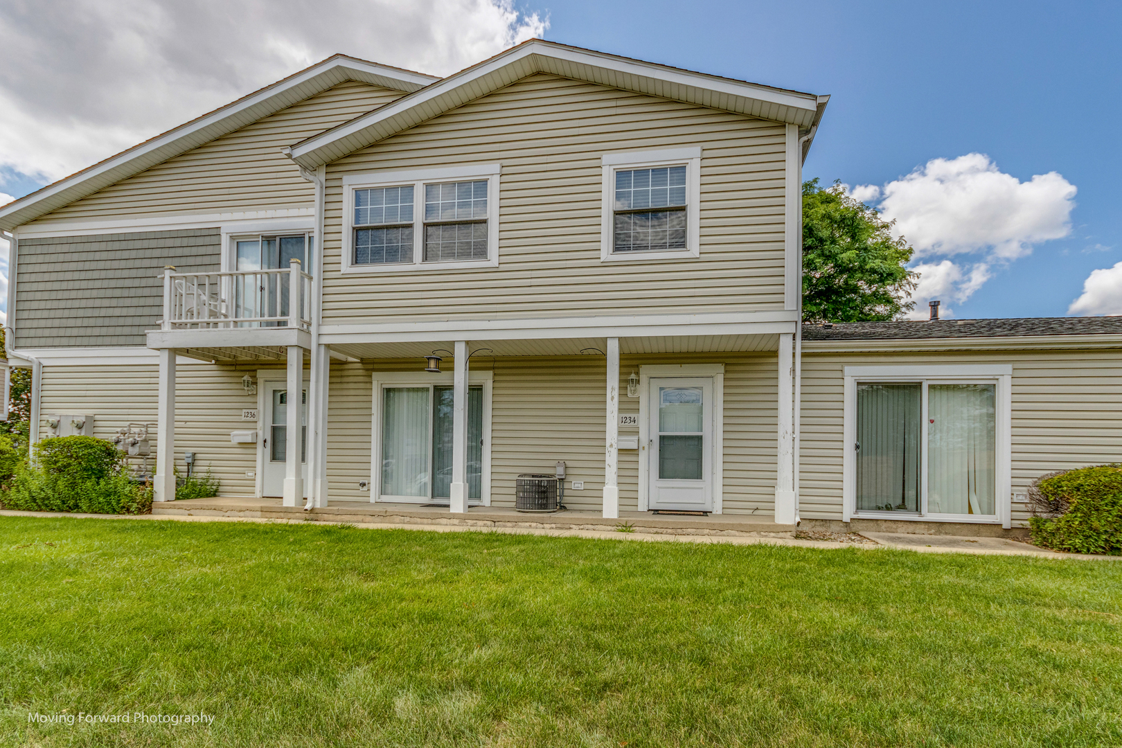 1234 Elder Court, Unit 1234 Wheeling, IL 60090 - Photo 24 of 24 front view of a house with a yard
