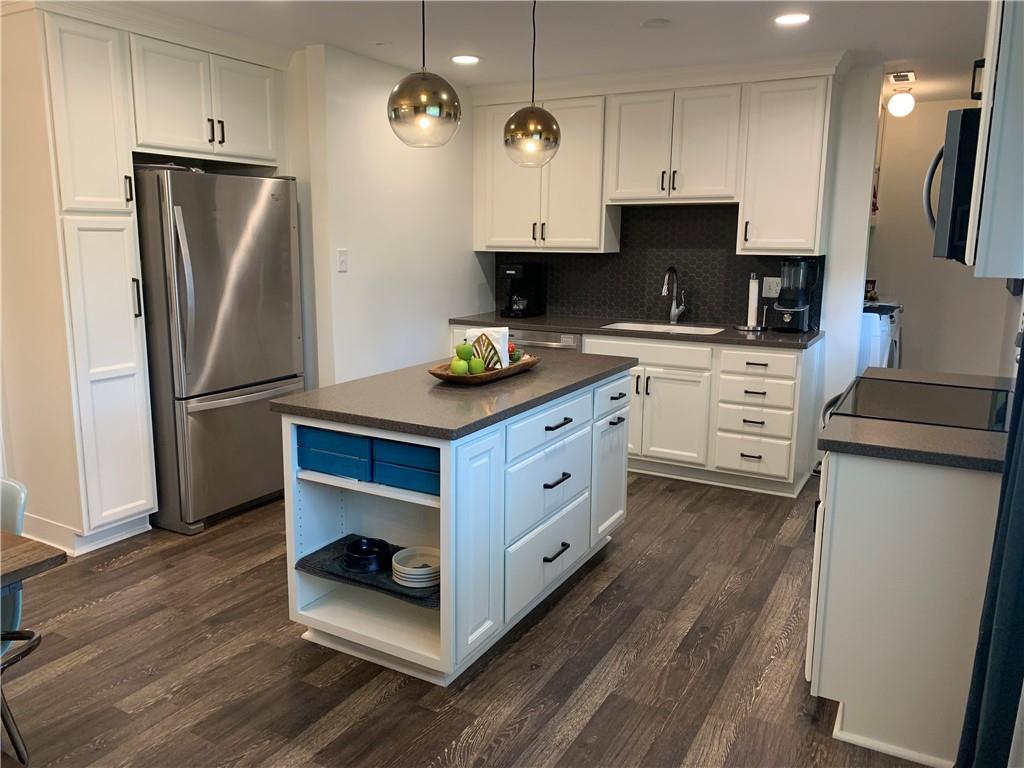 75 Bennett Road Carmel, IN 46032 - Photo 6 of 10 Gallery Image 6