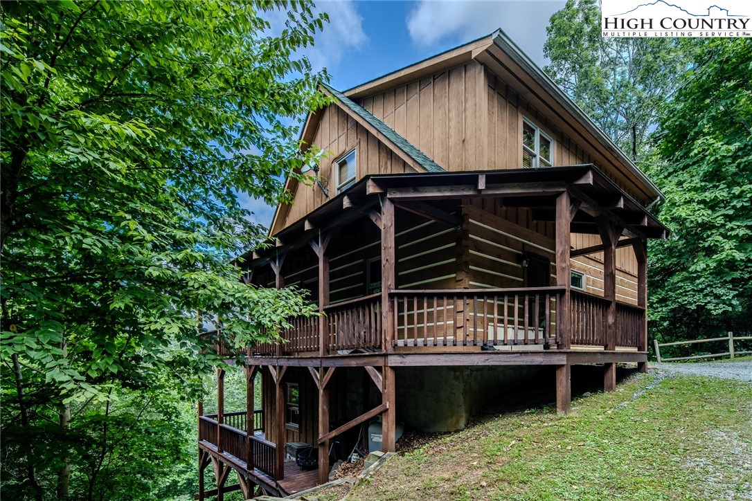 139 Freewinds Road Boone, NC 28607 - Photo 3 of 36 Gallery Image 3