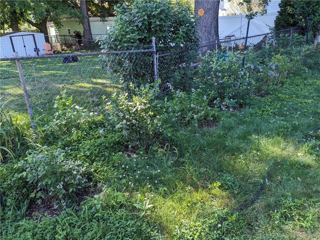 320 Winfield Road Irondequoit, NY 14622 - Photo 27 of 29