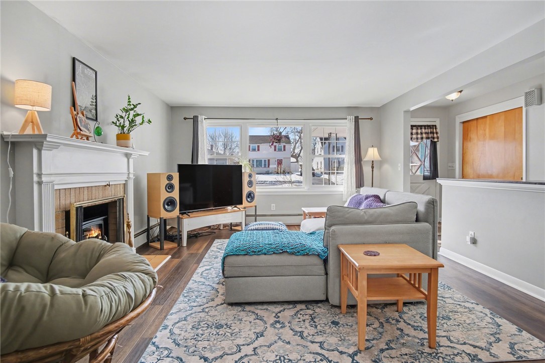 320 Winfield Road Irondequoit, NY 14622 - Photo 6 of 29