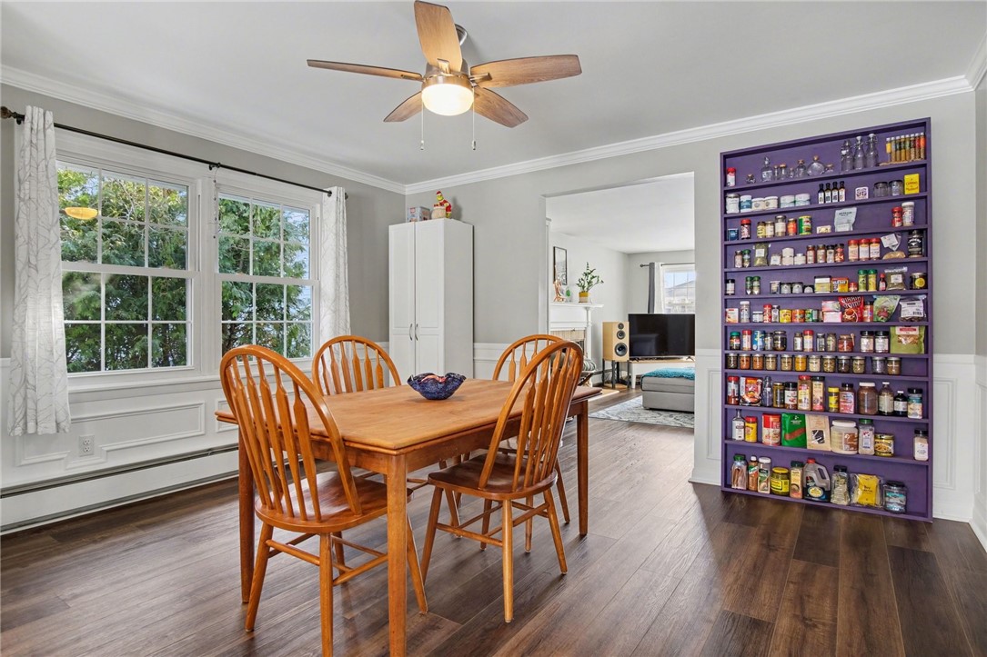 320 Winfield Road Irondequoit, NY 14622 - Photo 7 of 29