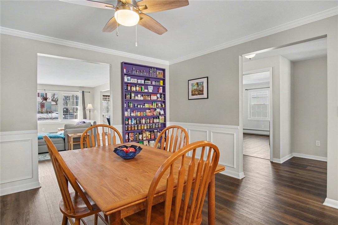 320 Winfield Road Irondequoit, NY 14622 - Photo 8 of 29