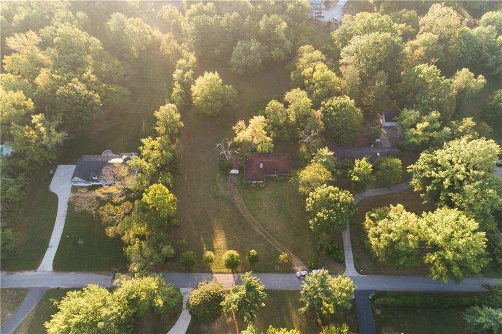 6887 Dover Road Indianapolis, IN 46220 - Photo 5 of 10 Gallery Image 5