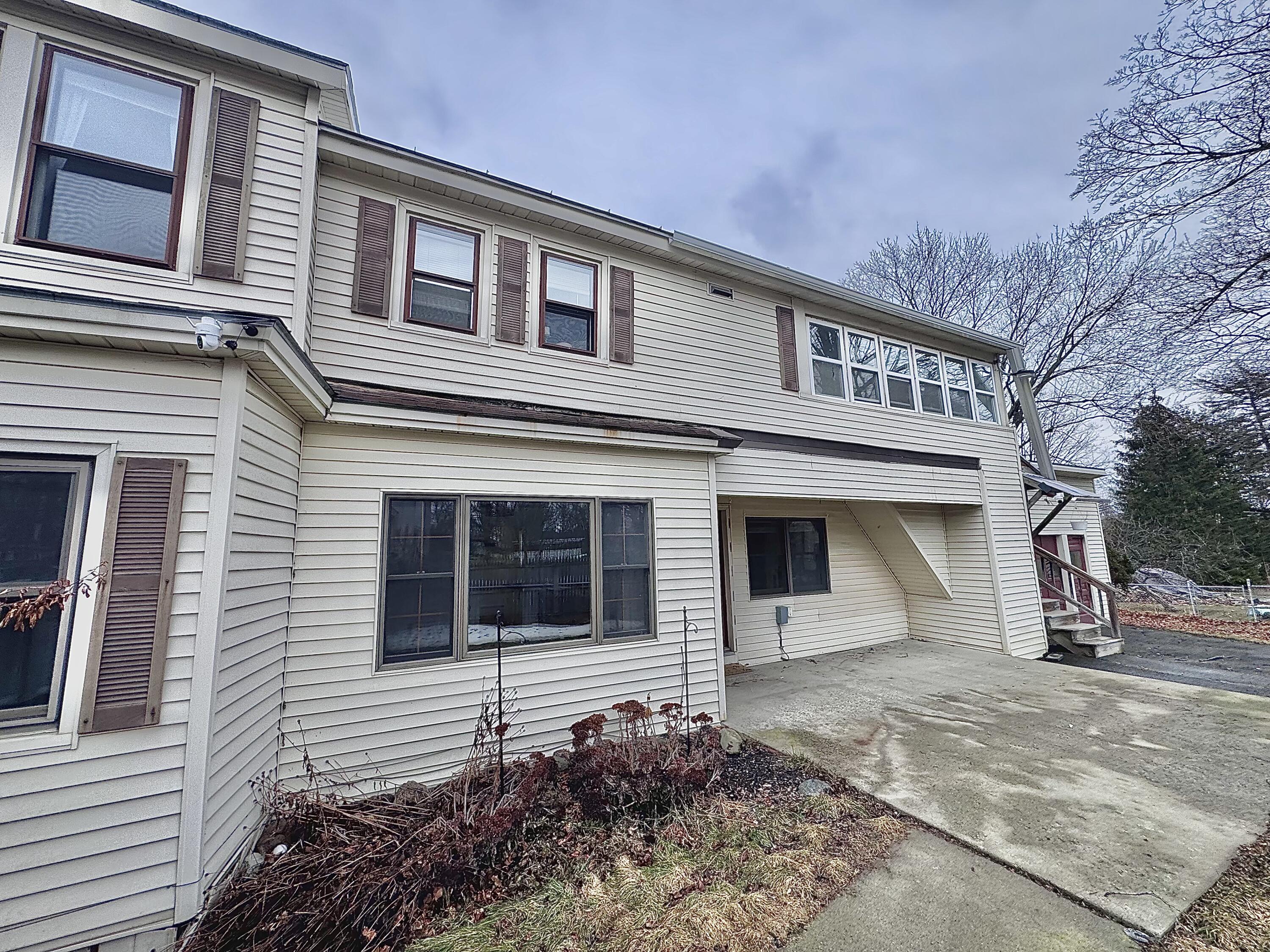 68 High Street Fairfield, ME 04937 - Photo 4 of 24 IMG_5561