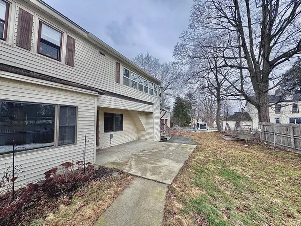 $269,900 | 68 High Street, Fairfield, ME 04937