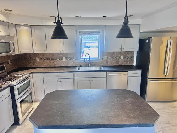 $269,900 | 68 High Street, Fairfield, ME 04937