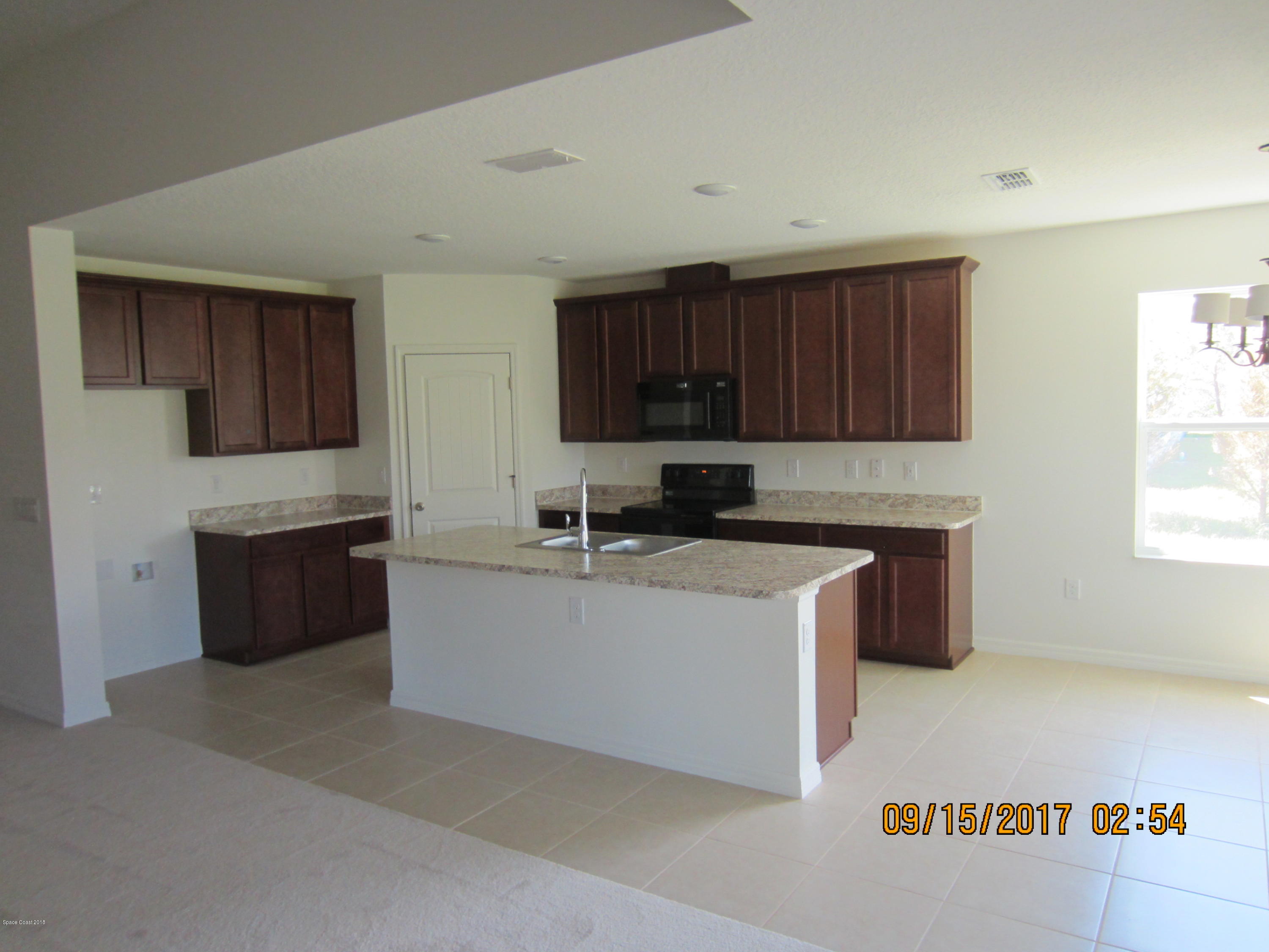 1685 Ricardo Street Southeast Palm Bay, FL 32909 - Photo 27 of 50 IMG_1288