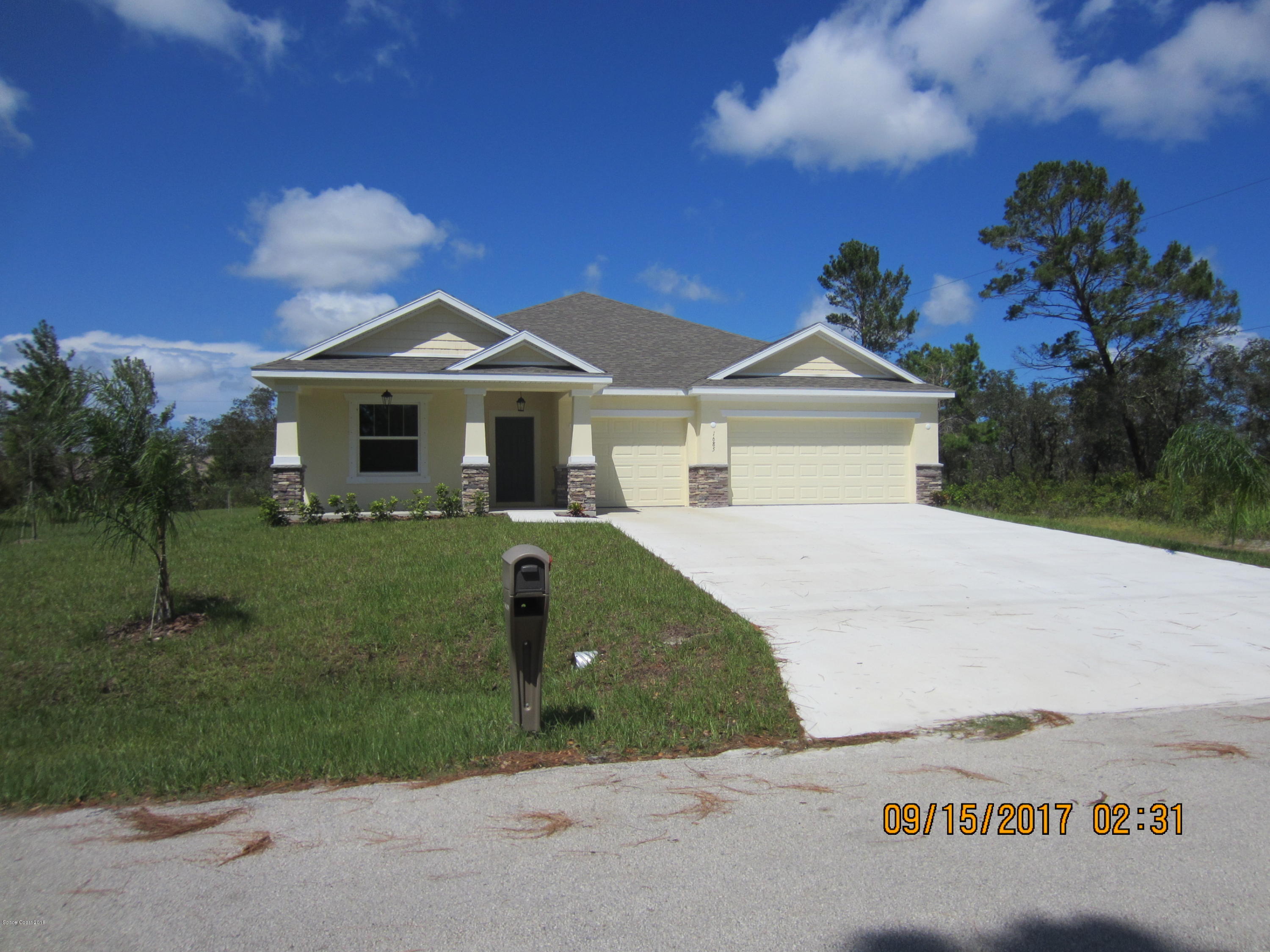 1685 Ricardo Street Southeast Palm Bay, FL 32909 - Photo 46 of 50 IMG_1258