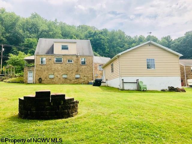 1412 Pleasant Valley Road Fairmont, WV 26554 - Photo 4 of 14 Gallery Image 4