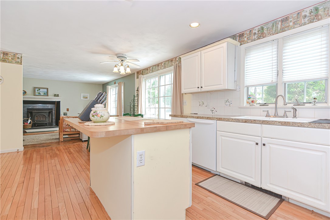 17 Wickham Road North Kingstown, RI 02852 - Photo 16 of 44