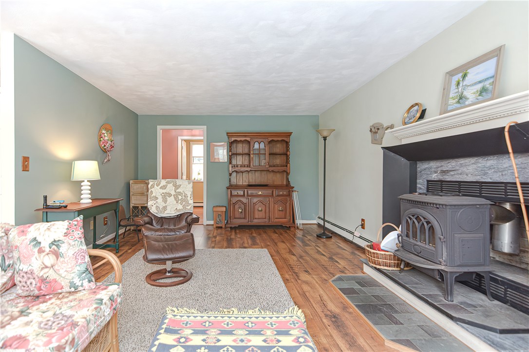 17 Wickham Road North Kingstown, RI 02852 - Photo 19 of 44