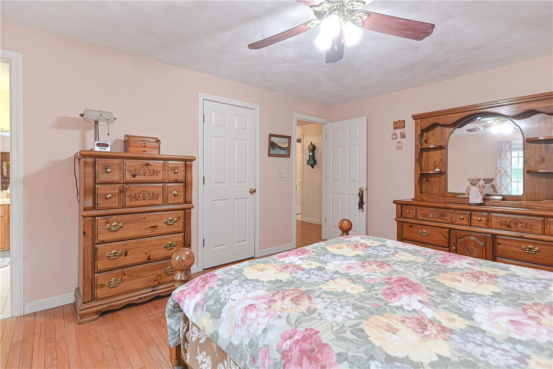 17 Wickham Road North Kingstown, RI 02852 - Photo 36 of 44