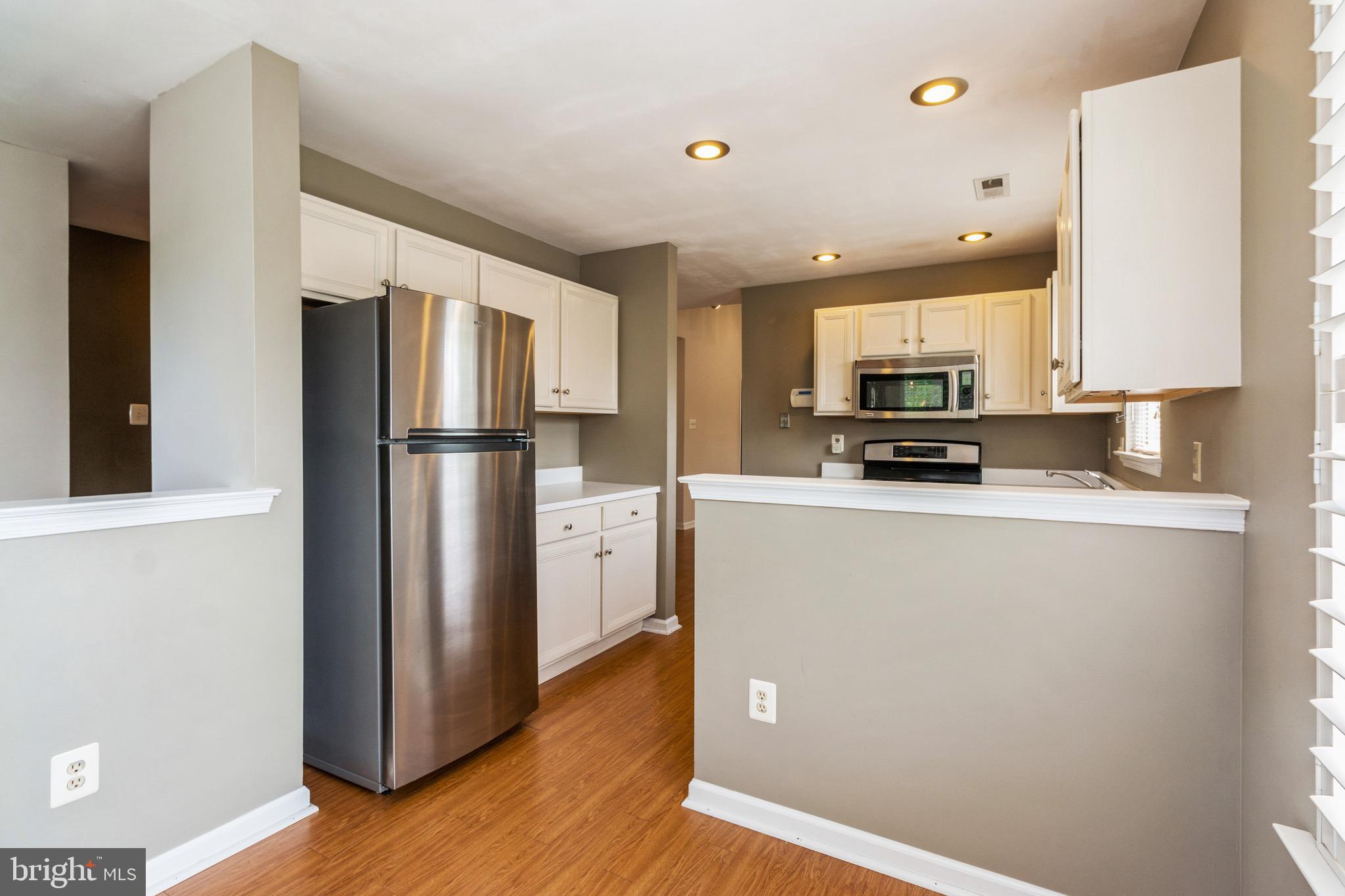 1008 Waterford Road Yardley, PA 19067 - Photo 10 of 30 Kitchen