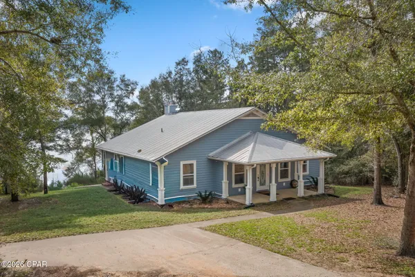 $500,000 | 3723 Hicks Lake Lane, Vernon, FL 32462