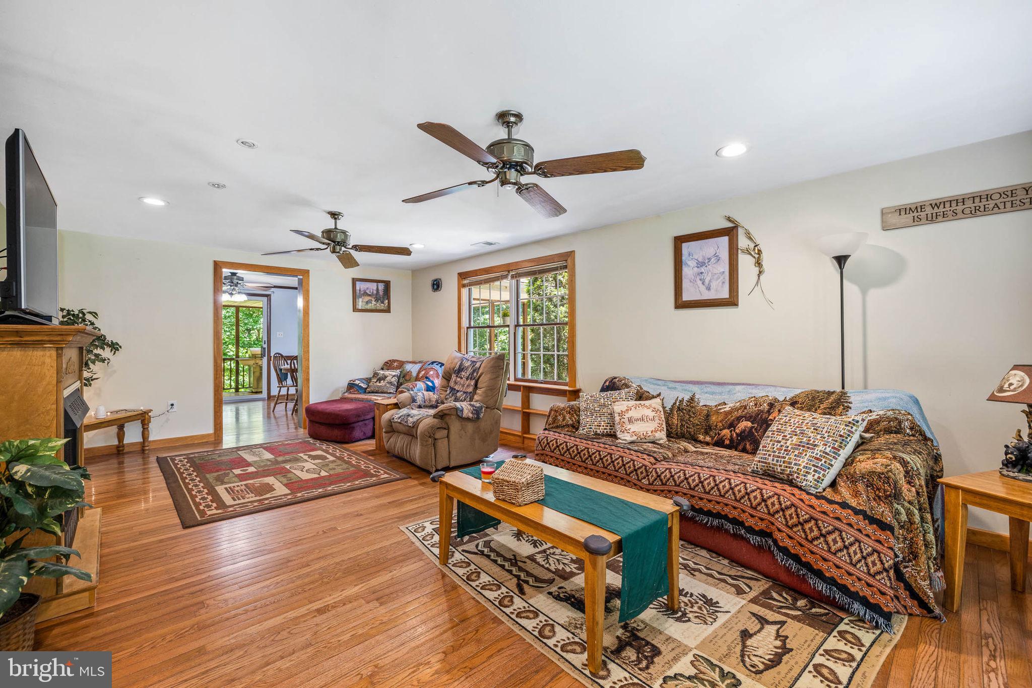 11960 Alum Springs Road Culpeper, VA 22701 - Photo 6 of 57 Living Room