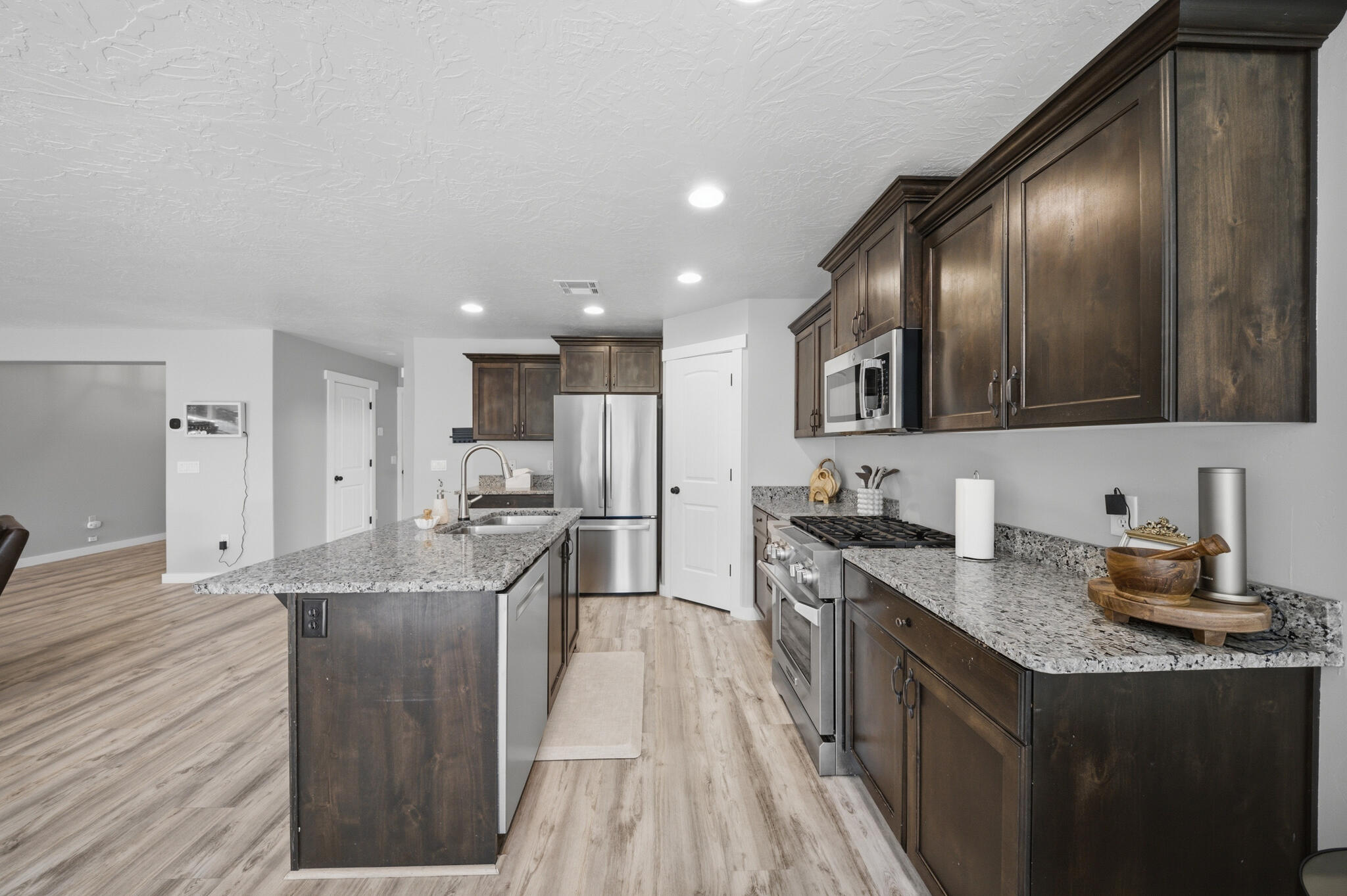 5907 Vega Way St. George, UT 84790 - Photo 13 of 32 DSC_0663